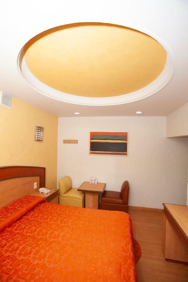 Hotel Tres Colonias - Solo Adultos مدينة مكسيكو المظهر الخارجي الصورة
